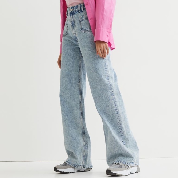 H&M Light Denim Wide Leg Highwaisted Jeans - Picture 1 of 8